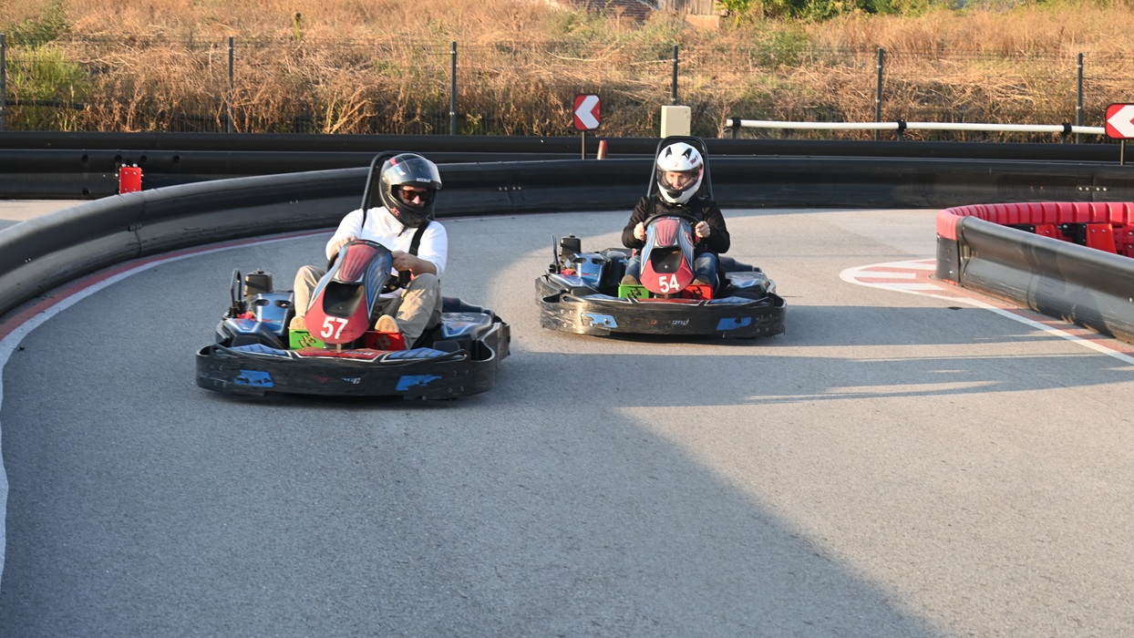 Adrenalin Afternoon: The Alterset Team Hits the Track