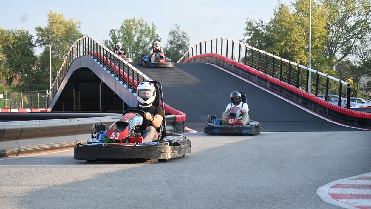 Adrenalin Afternoon: The Alterset Team Hits the Track